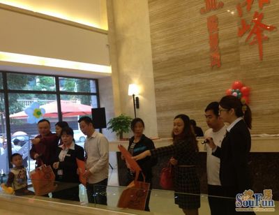 駿景灣品峰5月1日盛大開放，家園年華活動(dòng)贏得市場(chǎng)好評(píng)